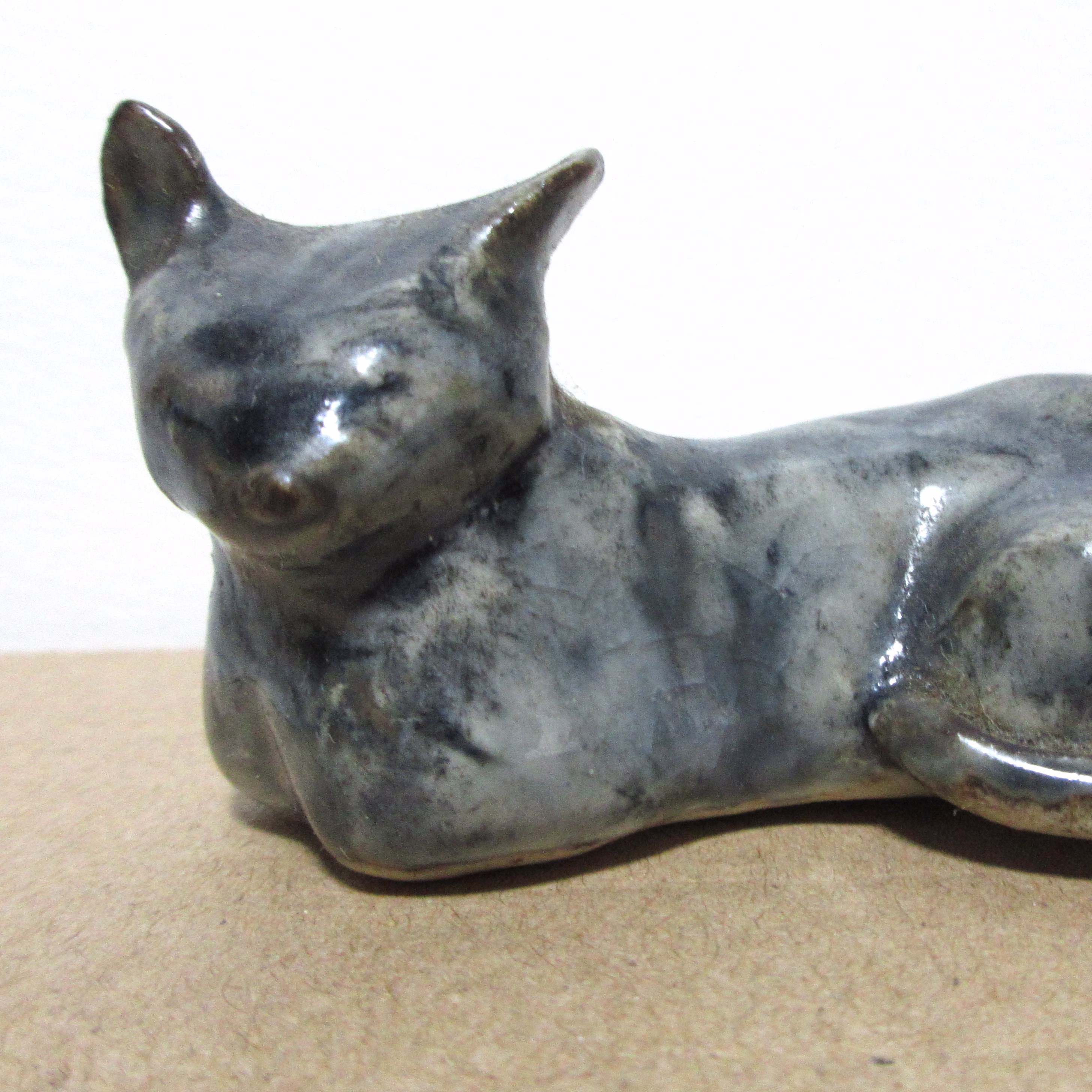 猫陶器置物