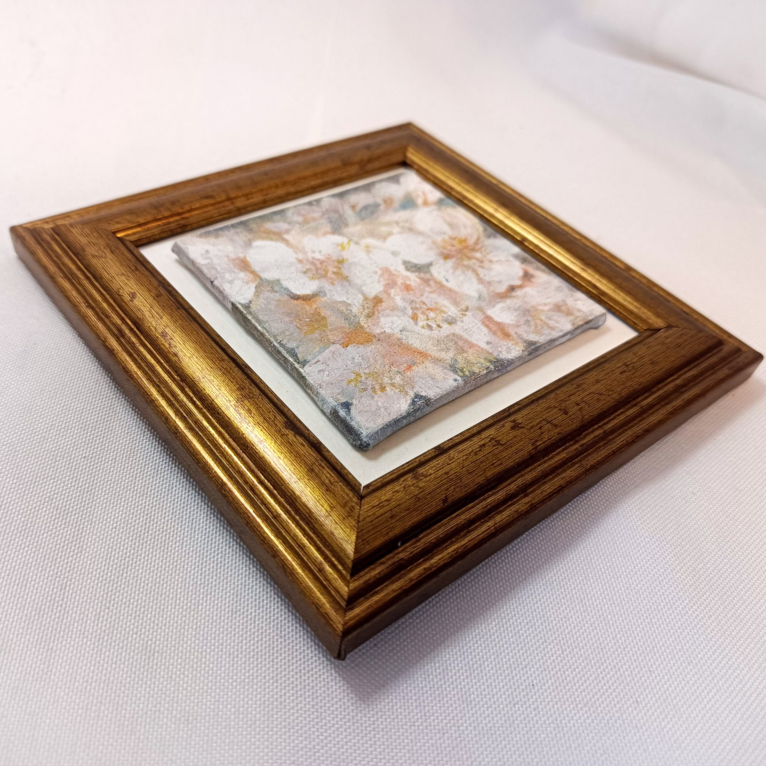 小さなフレームつきの桜/ゴールド