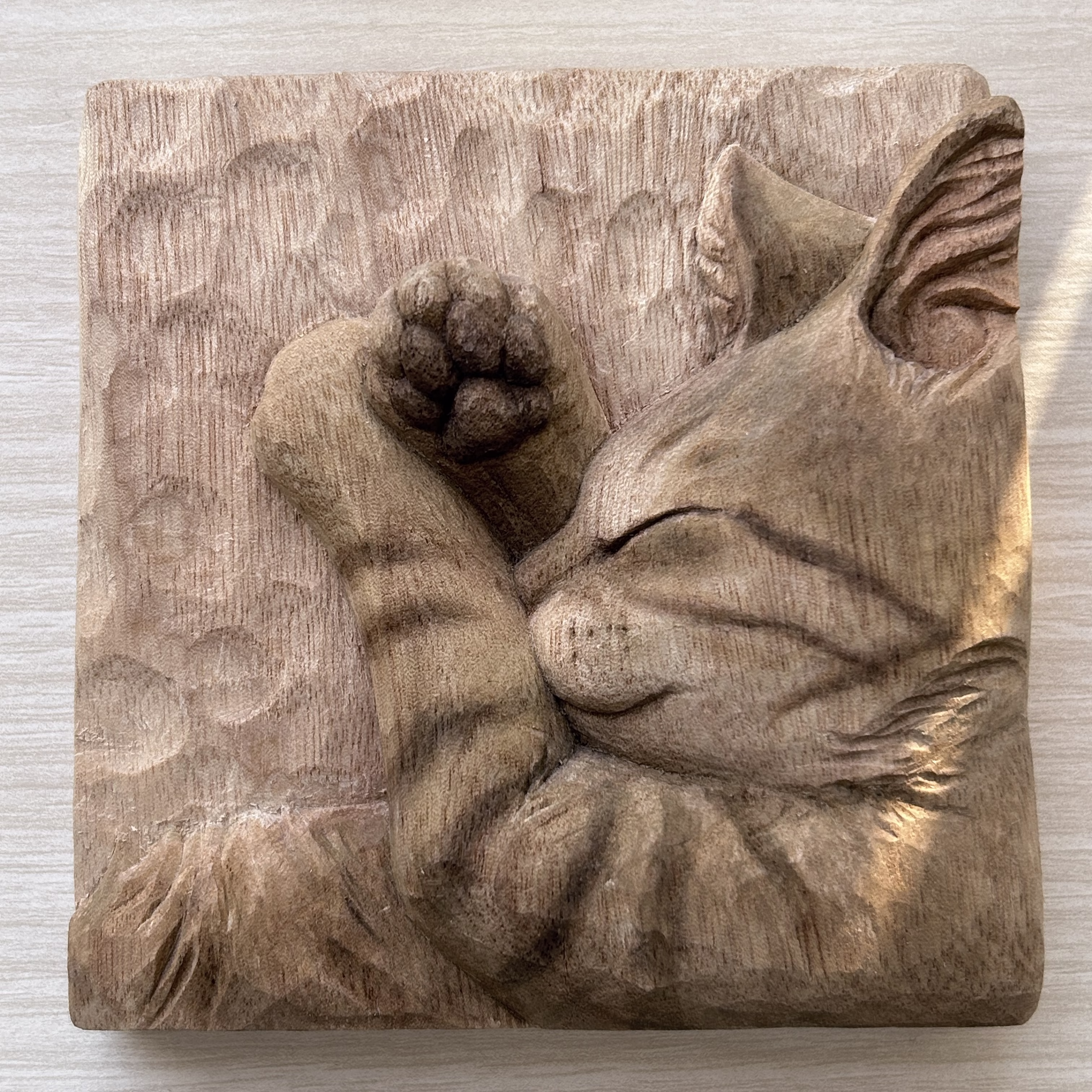 キジトラ子猫レリーフ