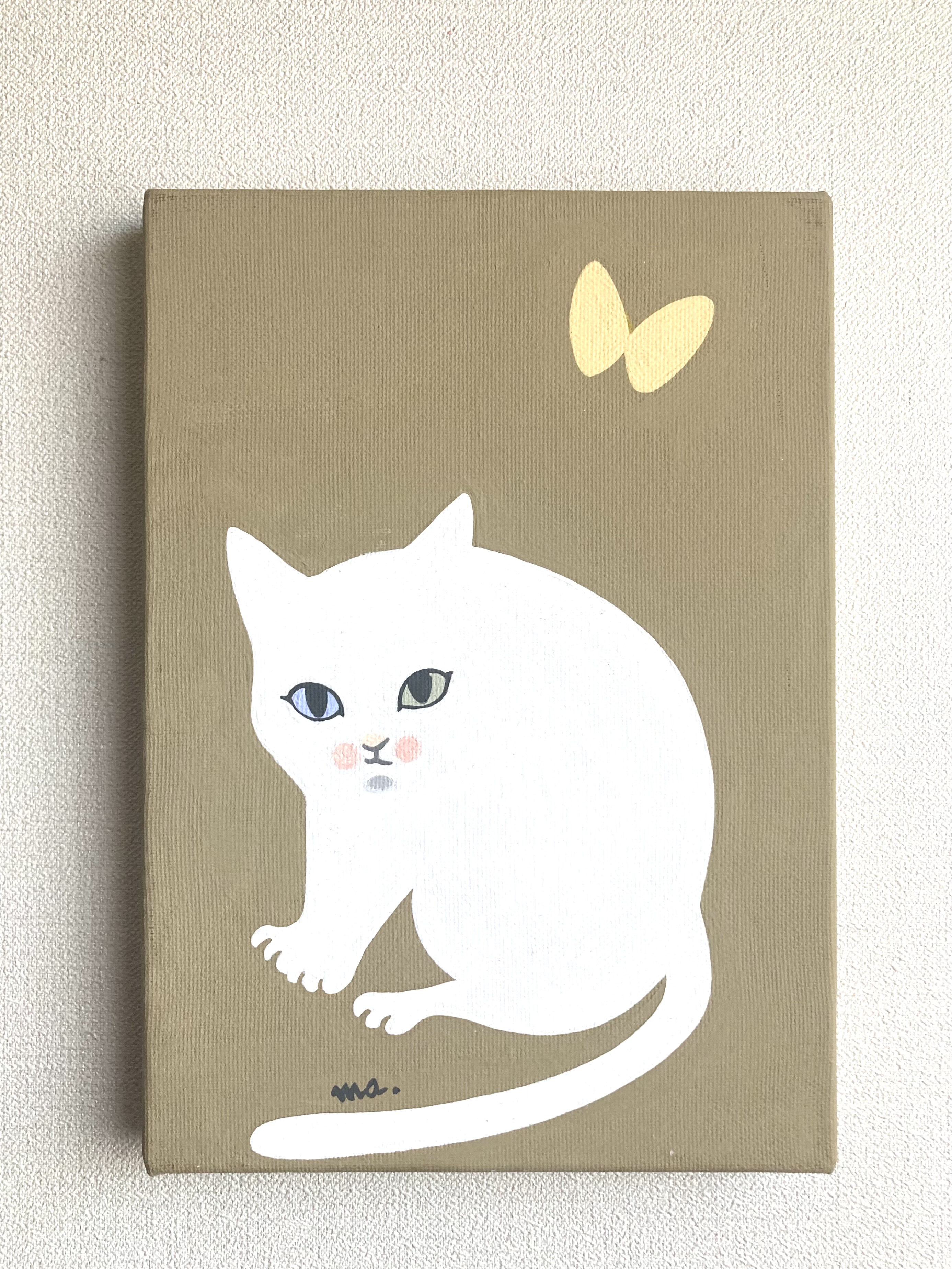 きいろいチョウとオッドアイのこ