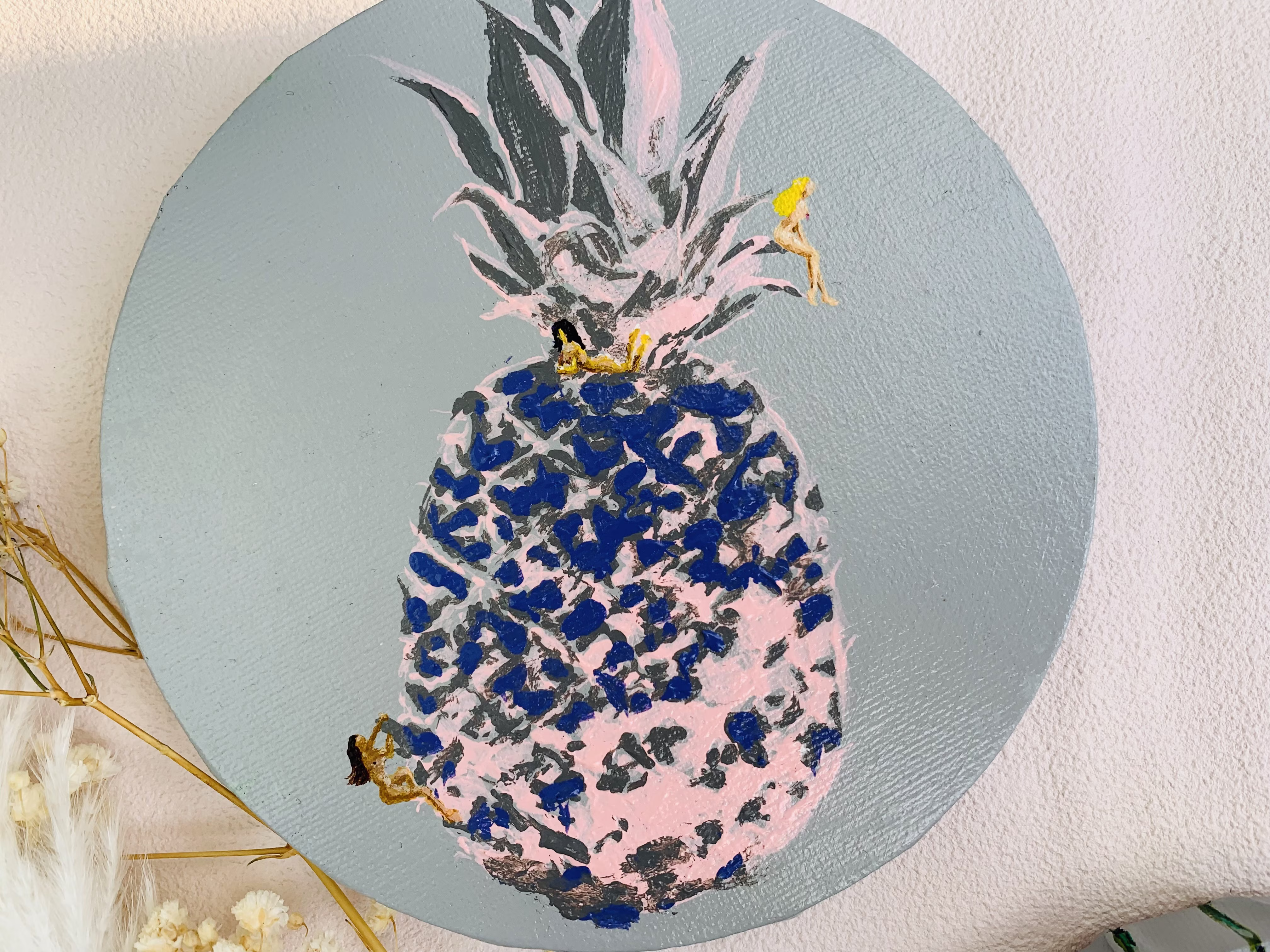 Pineapple climbing