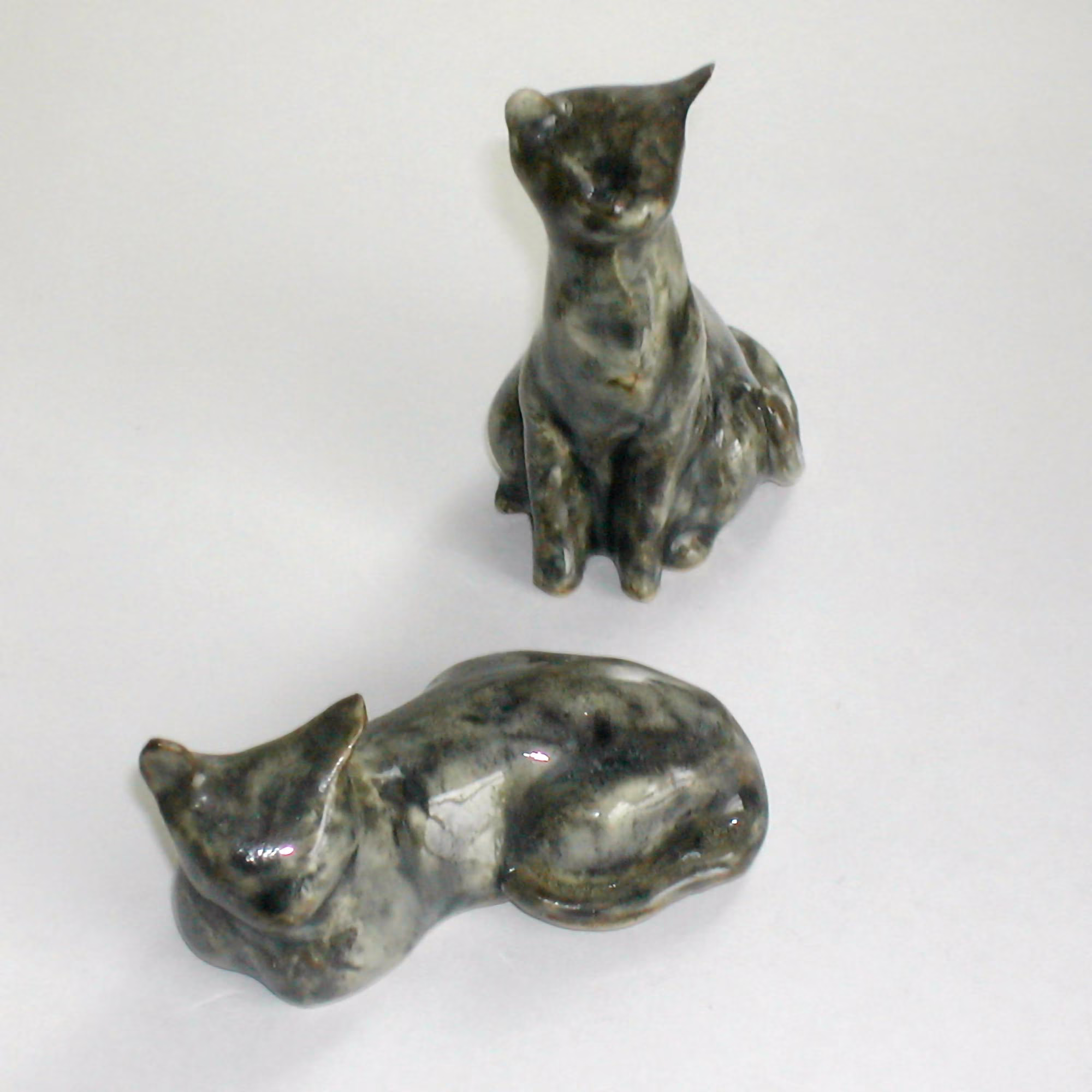 猫陶器置物